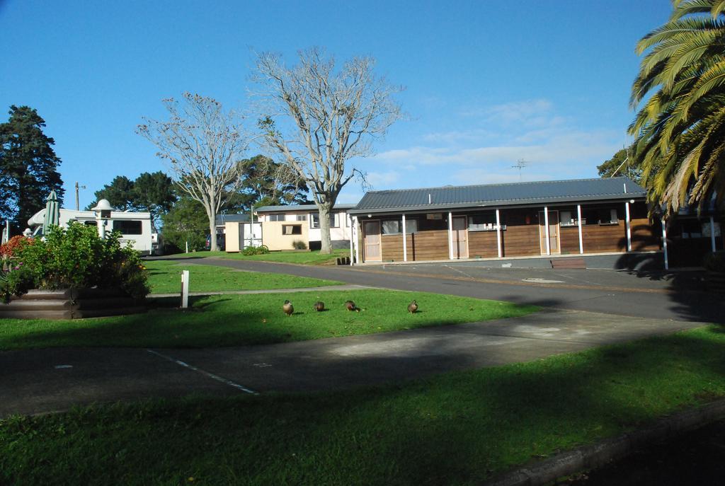 Avondale Motor Park Hotel Auckland Exterior foto