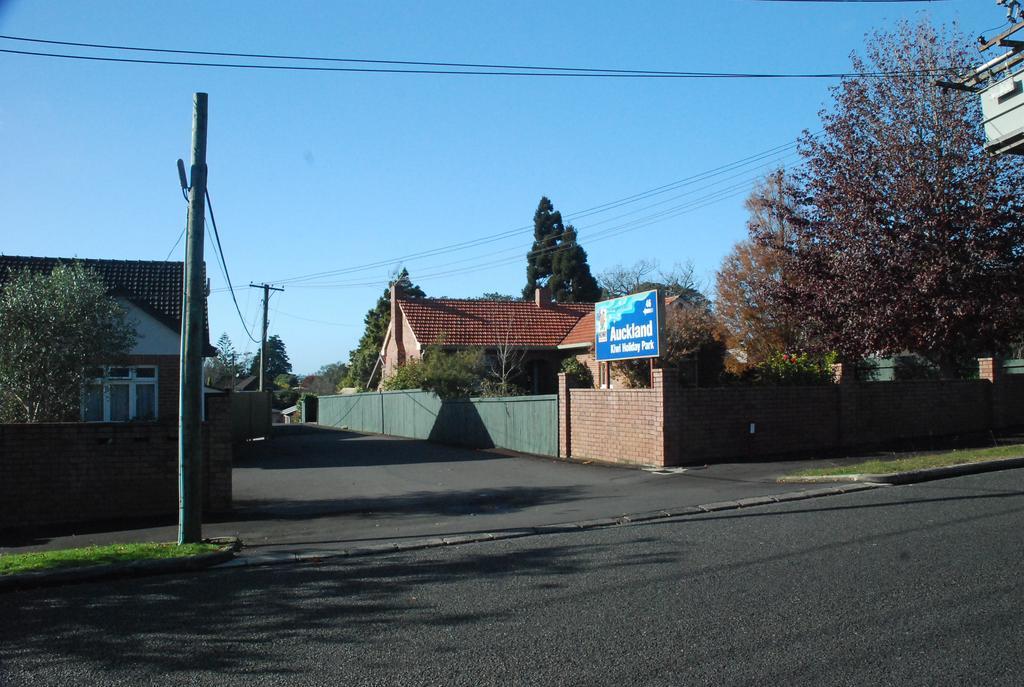 Avondale Motor Park Hotel Auckland Exterior foto