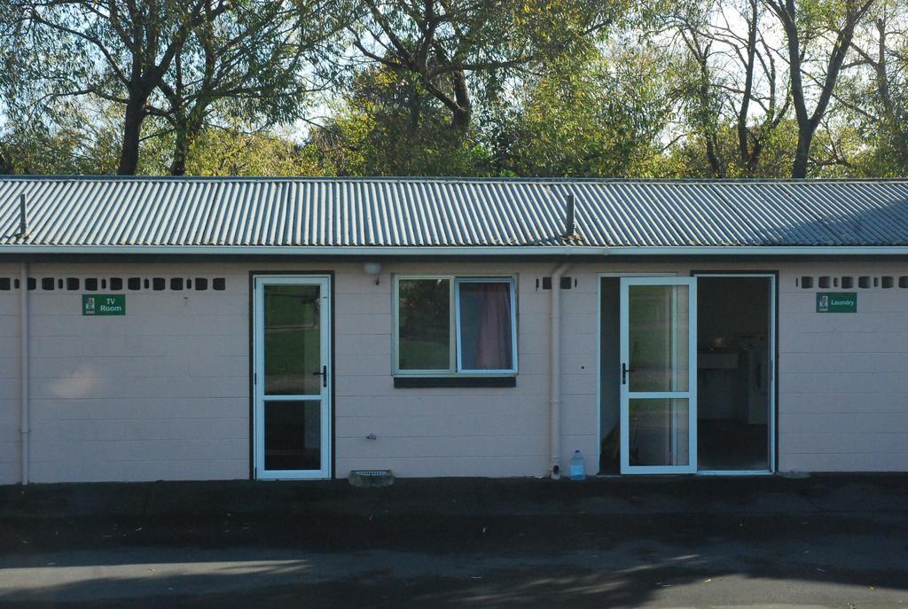 Avondale Motor Park Hotel Auckland Exterior foto